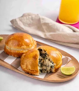 Empanada de Espinaca y Queso
